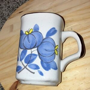 Stoneware Pottery Blue & White Floral Coffee Mug